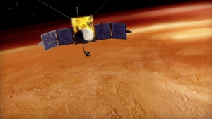 Sonda MAVEN orbitująca wokół Marsa - wizja artystyczna